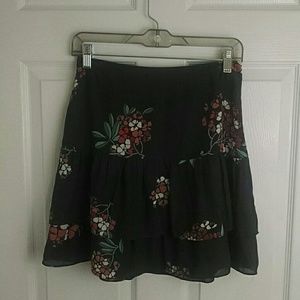 LOFT floral, tiered skirt